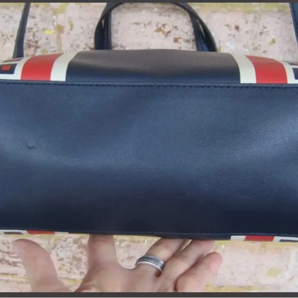 Tory Burch - Picture 3 of 12